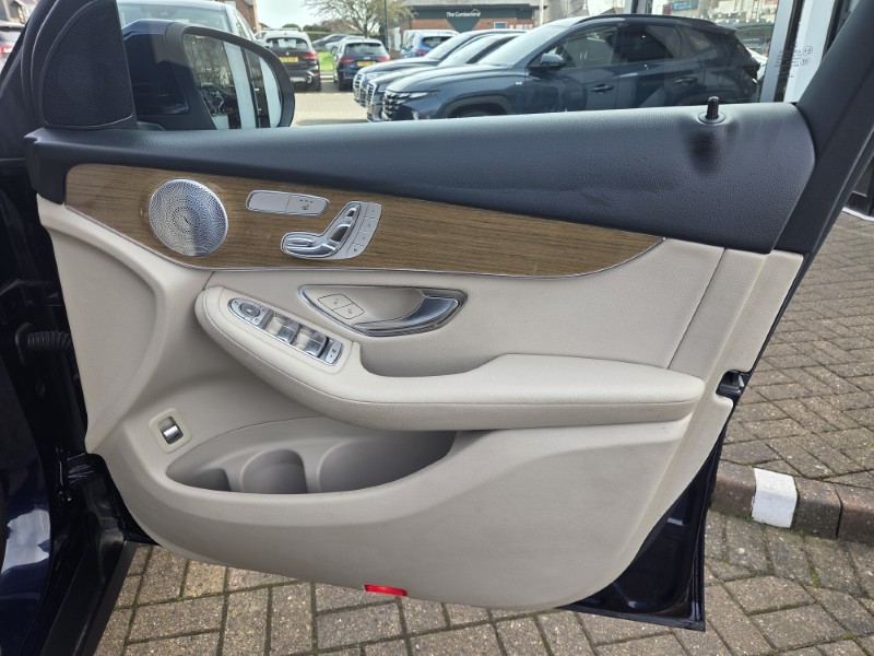 Used Mercedes-Benz GLC 2018 for sale - 77950792: Photo 24