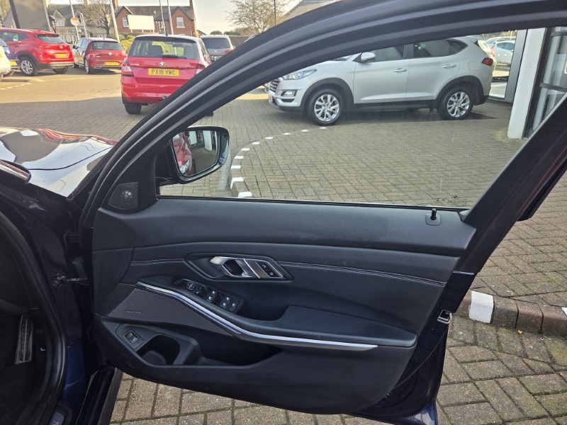 Used BMW 3 Series 2019 for sale - 77762978: Photo 22