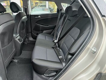 Used Hyundai TUCSON 2018 for sale - 76982270: Photo