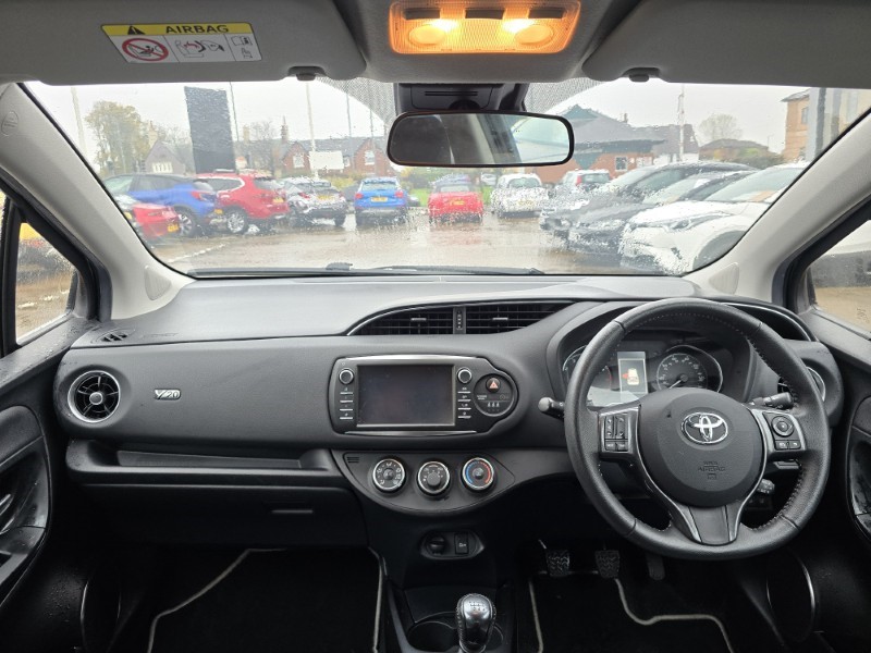 Used Toyota Yaris 2020 for sale - 76981128: Photo 11