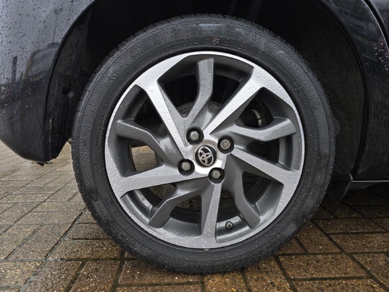 Used Toyota Yaris 2020 for sale - 76981128: Photo 12