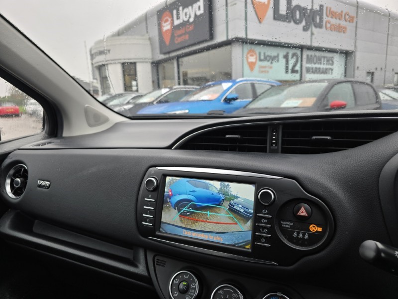 Used Toyota Yaris 2020 for sale - 76981128: Photo 15