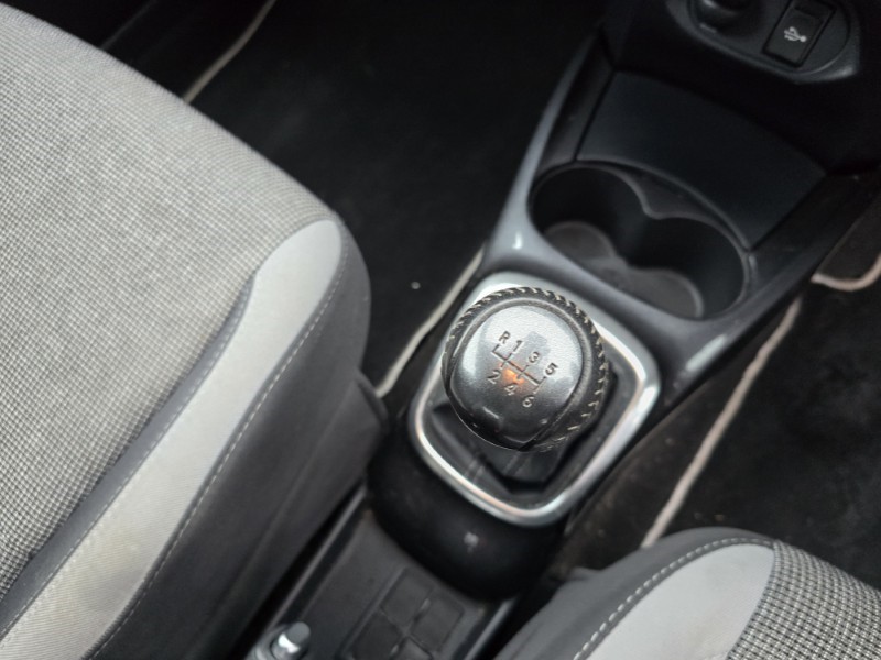 Used Toyota Yaris 2020 for sale - 76981128: Photo 32