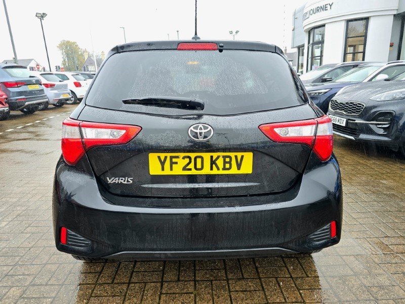 Used Toyota Yaris 2020 for sale - 76981128: Photo 9