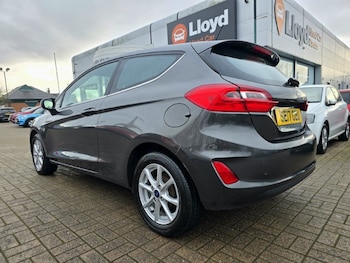 Used Ford Fiesta 2017 for sale - 77326460: Photo