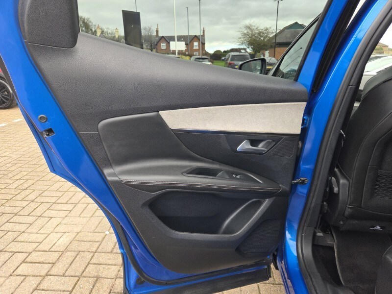 Used Peugeot 3008 2021 for sale - 77830050: Photo 22