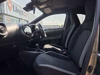 Used Toyota Aygo X 2023 for sale - 79232150: Photo