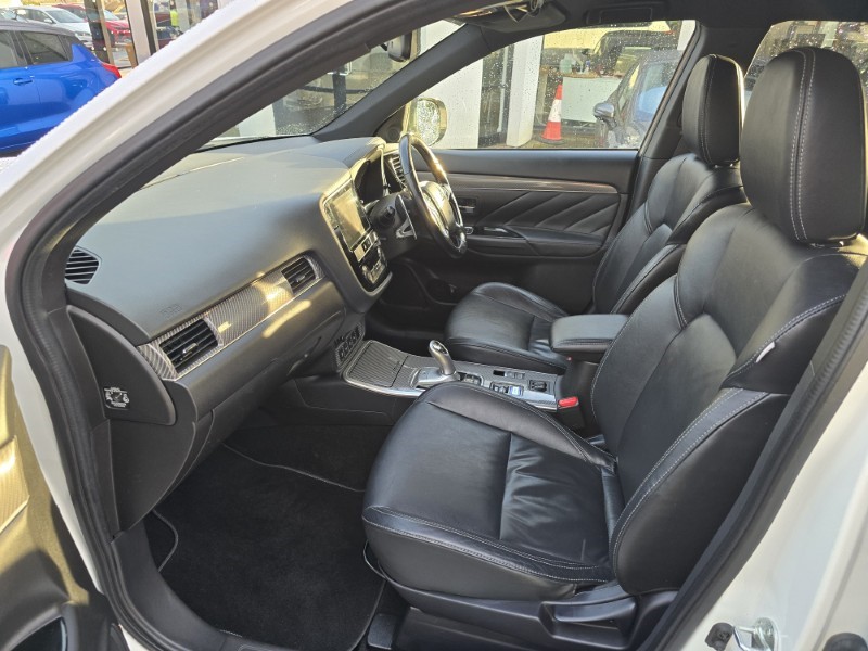 Used Mitsubishi Outlander 2018 for sale - 76981759: Photo 4