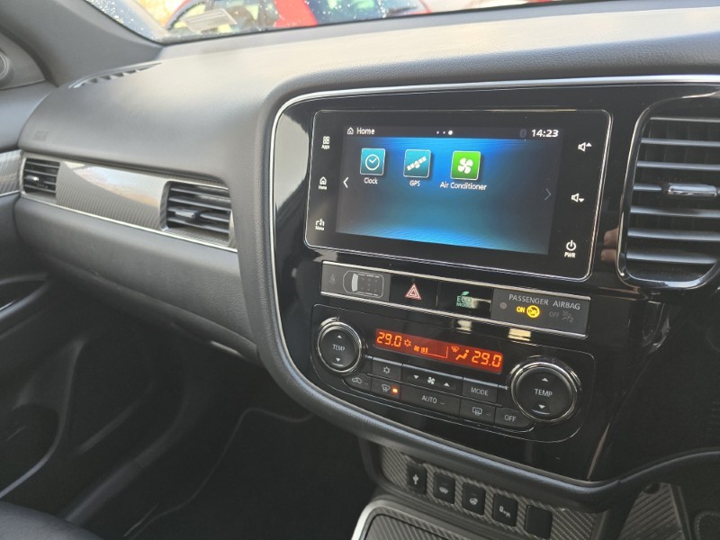 Used Mitsubishi Outlander 2018 for sale - 76981759: Photo 46