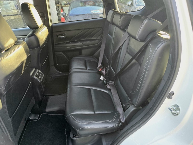 Used Mitsubishi Outlander 2018 for sale - 76981759: Photo 5