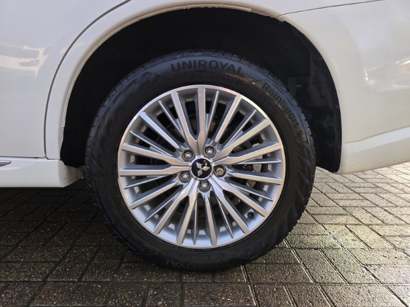 Used Mitsubishi Outlander 2018 for sale - 76981759: Photo 9