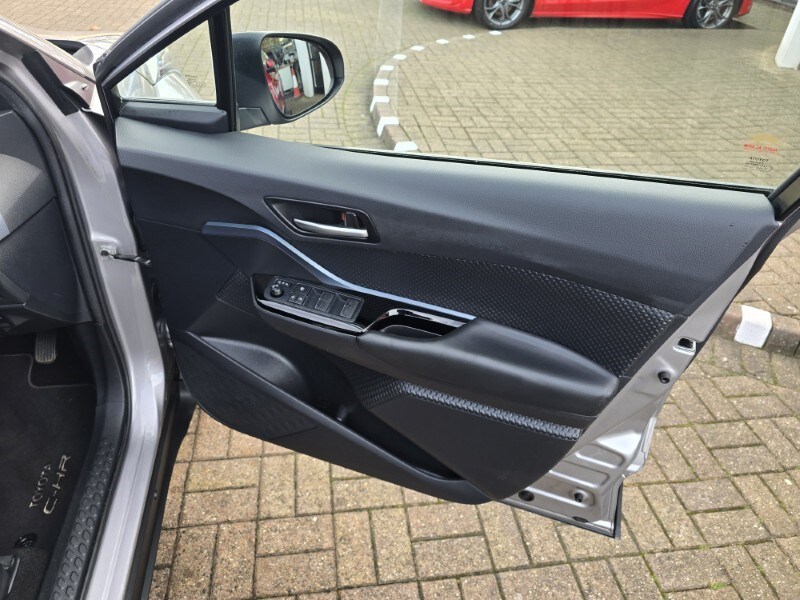 Used Toyota C-HR 2020 for sale - 76981565: Photo 27