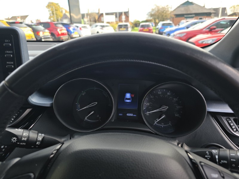 Used Toyota C-HR 2020 for sale - 76981565: Photo 36