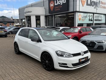 Used Volkswagen Golf 2017 for sale - 79852117: Photo
