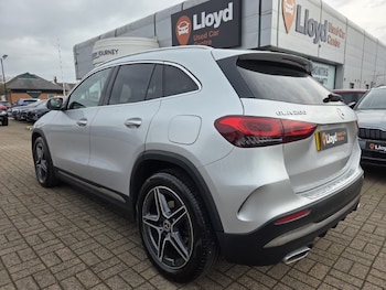 Used Mercedes-Benz GLA 2020 for sale - 77961833: Photo