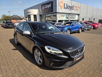 Used Volvo V40 2019 for sale - 79307320: Photo