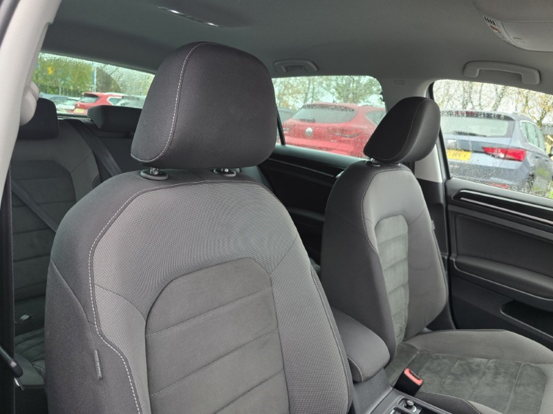 Used Volkswagen Golf 2020 for sale - 76982463: Photo 30