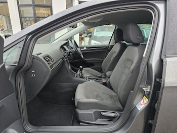 Used Volkswagen Golf 2020 for sale - 76982463: Photo