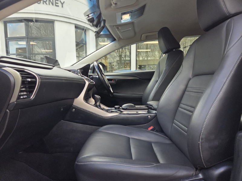 Used Lexus NX 2017 for sale - 77802081: Photo 4