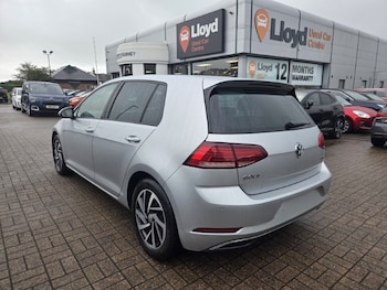 Used Volkswagen Golf 2019 for sale - 78979562: Photo