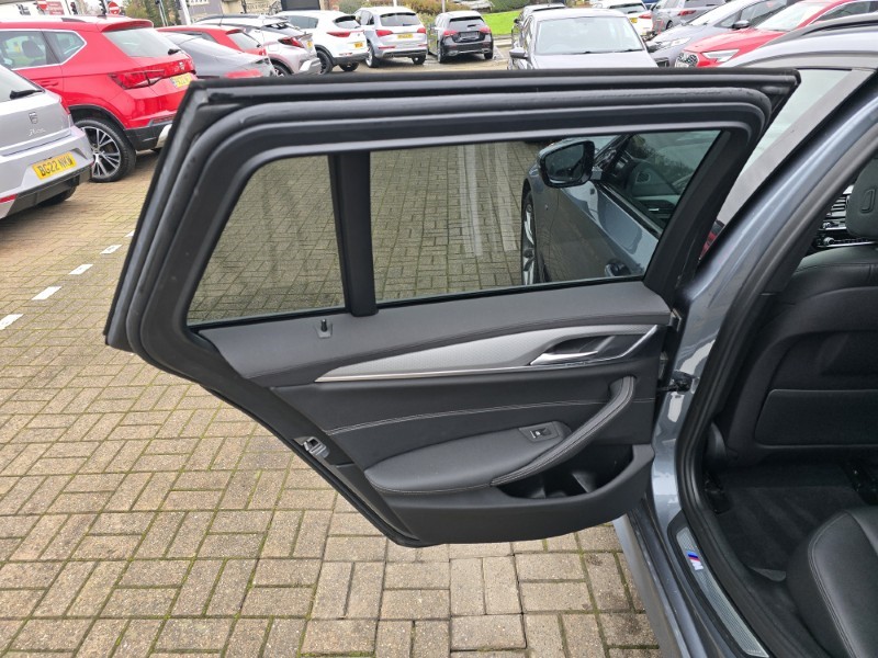 Used BMW 5 Series 2018 for sale - 76982036: Photo 21