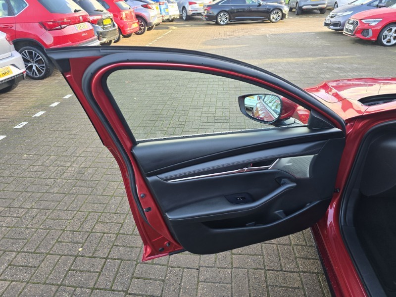 Used Mazda Mazda3 2021 for sale - 76981329: Photo 24