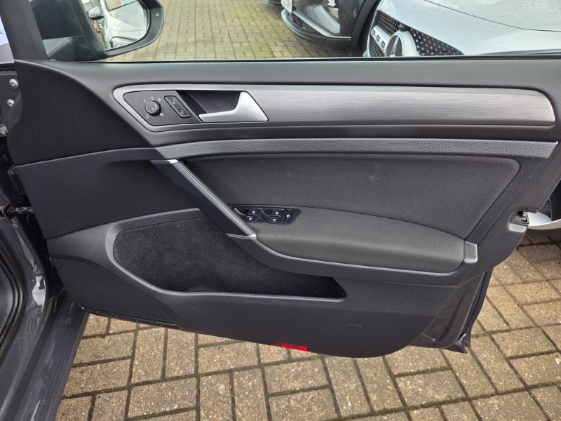 Used Volkswagen Golf 2020 for sale - 78053224: Photo 22