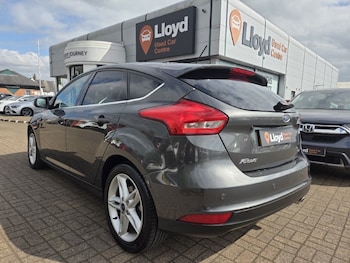 Used Ford Focus 2017 for sale - 78420316: Photo