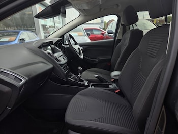 Used Ford Focus 2017 for sale - 78420316: Photo