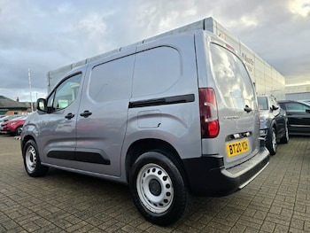 Used Peugeot Partner 2020 for sale - 77220396: Photo