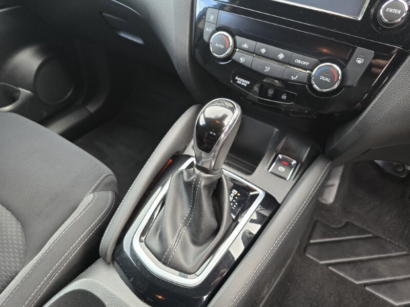 Used Nissan Qashqai 2018 for sale - 76980831: Photo 32