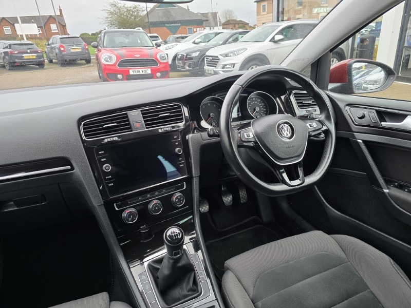 Used Volkswagen Golf 2018 for sale - 77687528: Photo 24