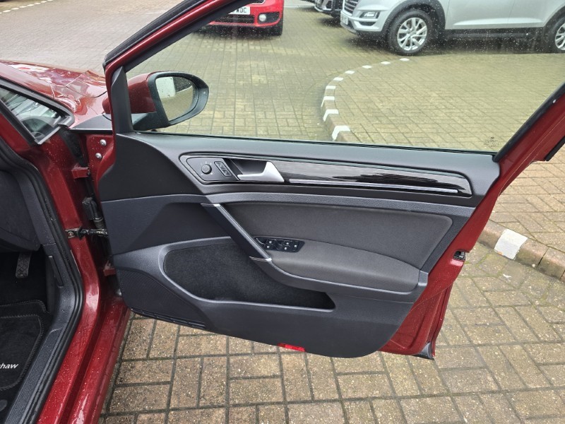 Used Volkswagen Golf 2018 for sale - 77687528: Photo 27