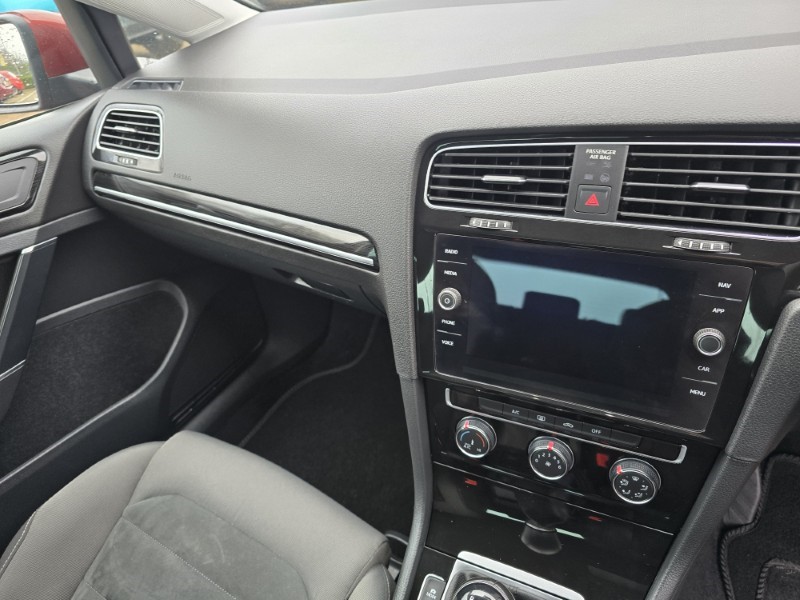 Used Volkswagen Golf 2018 for sale - 77687528: Photo 30