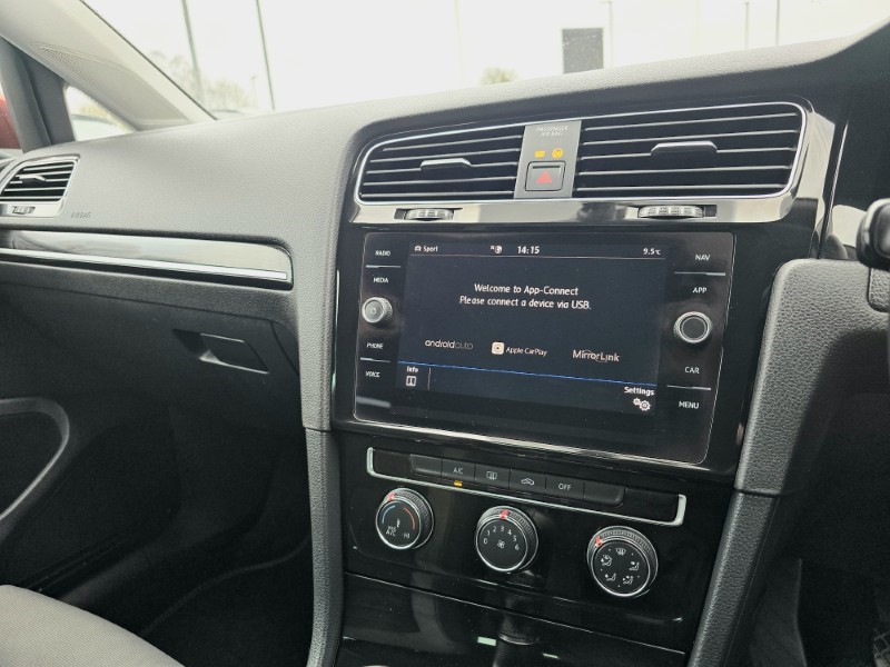 Used Volkswagen Golf 2018 for sale - 77687528: Photo 40