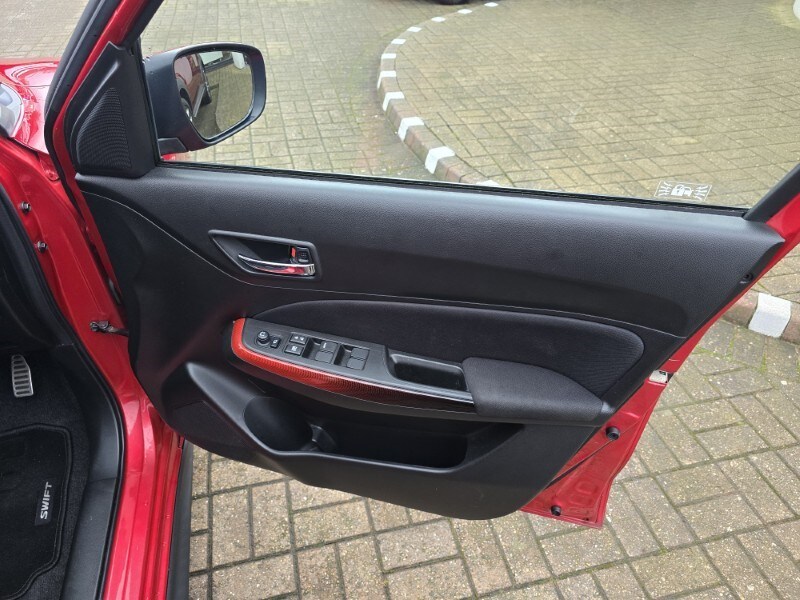 Used Suzuki Swift 2019 for sale - 76981989: Photo 29