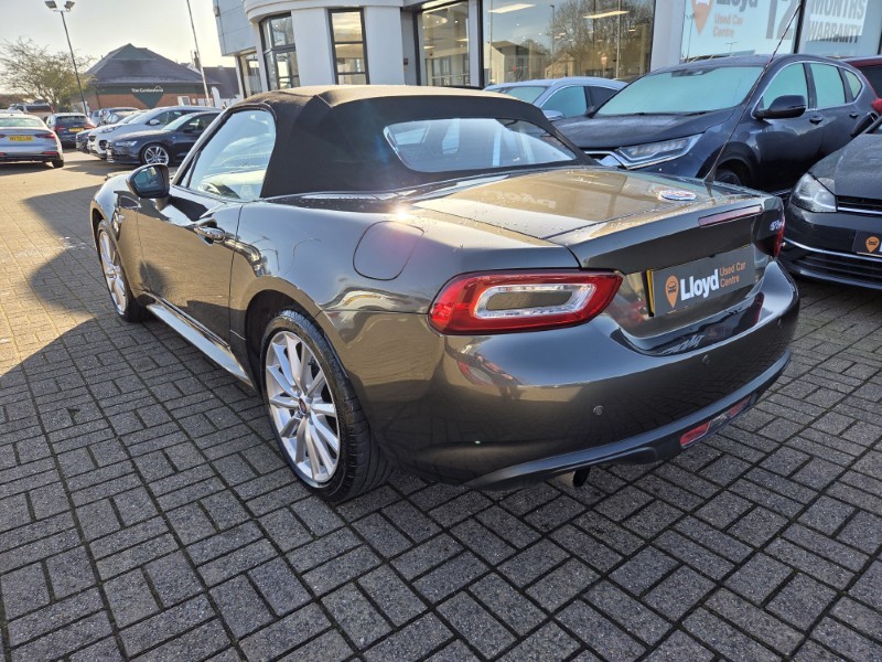 Used Fiat 124 Spider 2018 for sale - 78121449: Photo 3