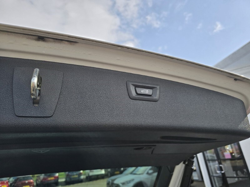 Used BMW 3 Series 2017 for sale - 77915615: Photo 19