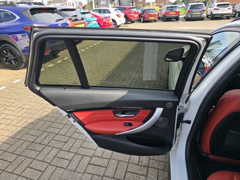 Used BMW 3 Series 2017 for sale - 77915615: Photo 21