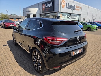 Used Renault Clio 2023 for sale - 79216057: Photo