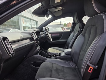 Used Volvo XC40 2020 for sale - 78680585: Photo