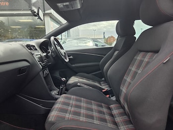 Used Volkswagen Polo 2016 for sale - 78486132: Photo