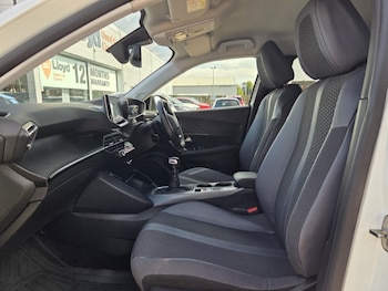 Used Peugeot 2008 2020 for sale - 79500411: Photo