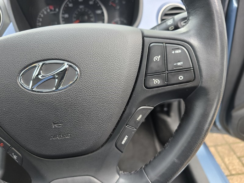 Used Hyundai i10 2017 for sale - 77653282: Photo 33