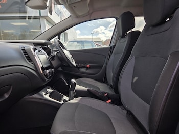 Used Renault Captur 2016 for sale - 78064085: Photo