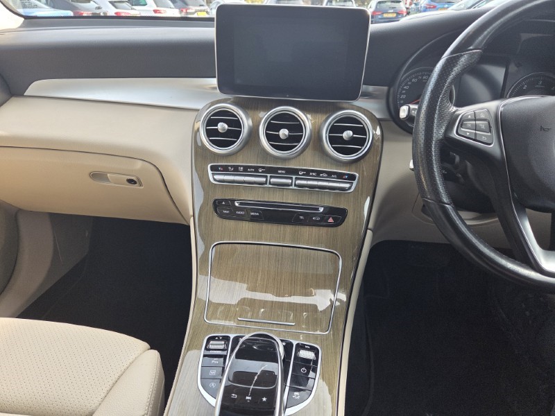 Used Mercedes-Benz GLC 2018 for sale - 78133662: Photo 32