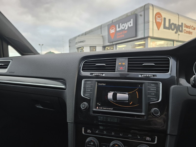 Used Volkswagen Golf 2017 for sale - 77391865: Photo 15