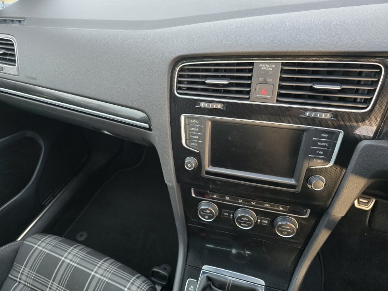 Used Volkswagen Golf 2017 for sale - 77391865: Photo 29