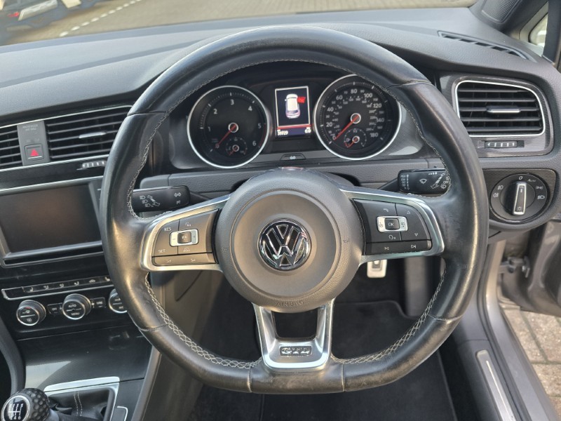 Used Volkswagen Golf 2017 for sale - 77391865: Photo 31