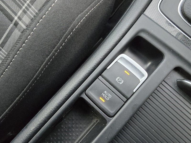 Used Volkswagen Golf 2017 for sale - 77391865: Photo 37